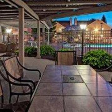 Hawthorn By Wyndham Dearborn/detroit 3*